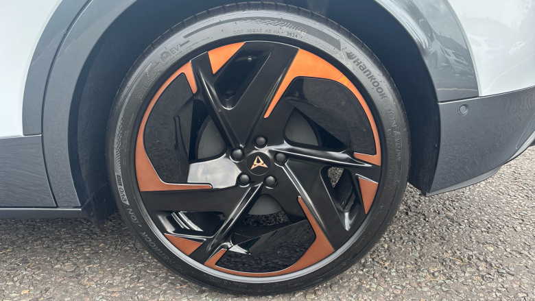 CUPRA Tavascan 210kW V2 77kWh 5dr Auto [Winter Pack] Electric Estate
